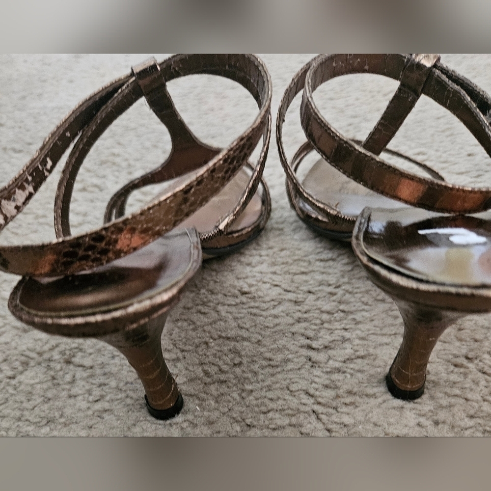Nine West Gold Strappy Heels 6M - Picture 5 of 7